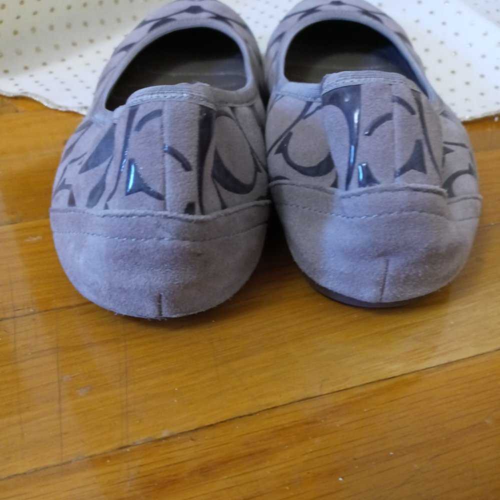 Coach brown ballet flats/dark brown C's - Picture 3 of 15